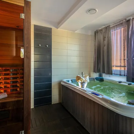 Hotel Gunaras