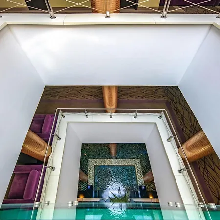 Szálloda Gunaras Spa