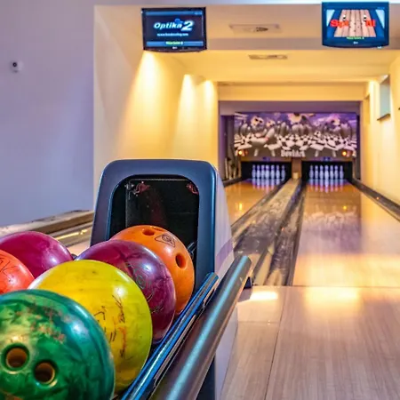 Gunaras 4* Dombóvár