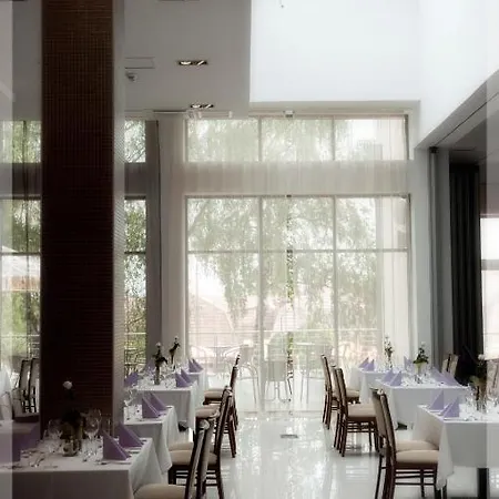 Gunaras Spa Szálloda Dombóvár